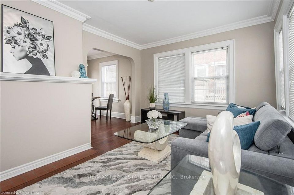 93 Edinburgh Road, Guelph, ON N1H 5P5