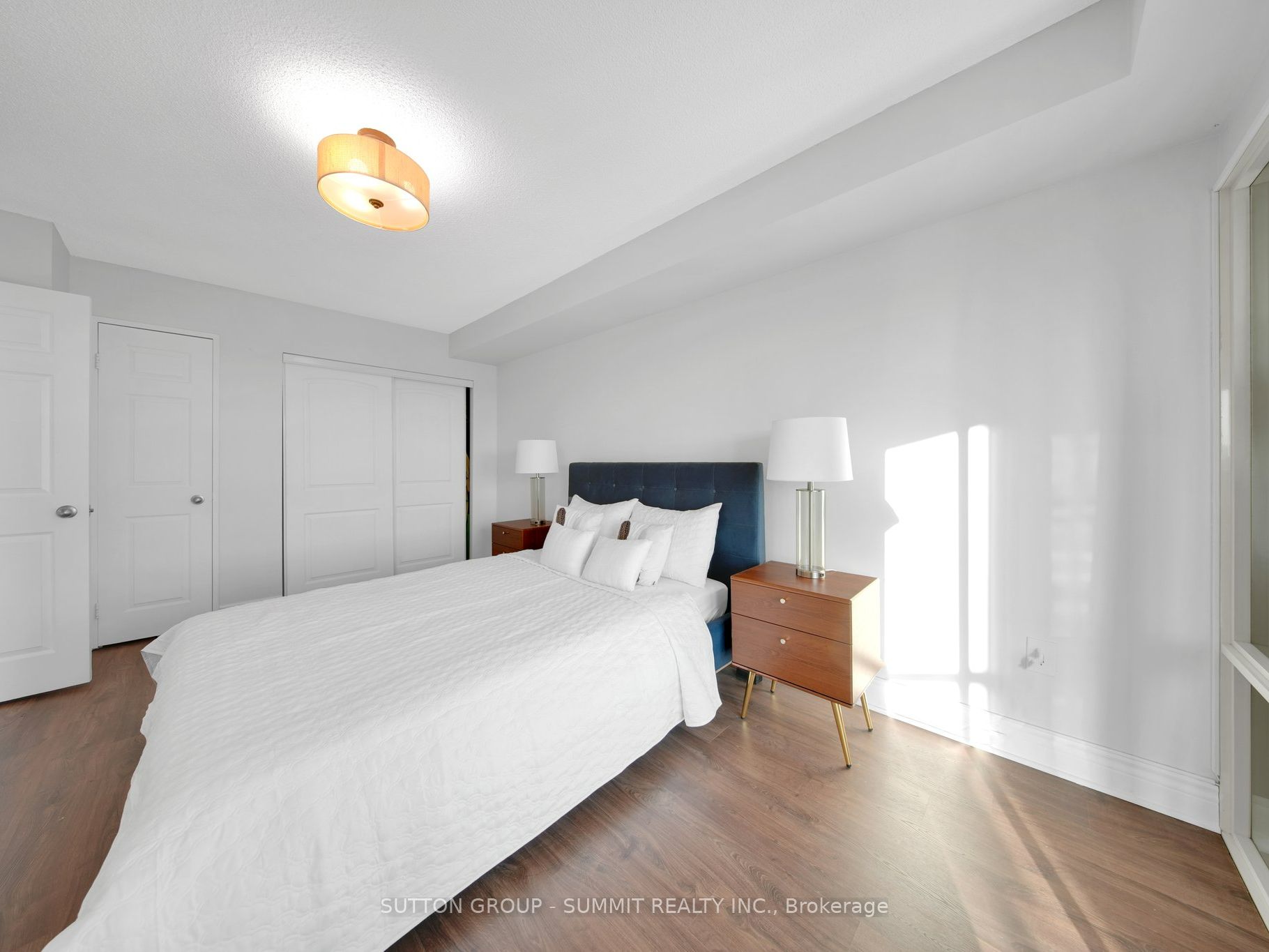 2155 Burnhamthorpe Road W, #1208