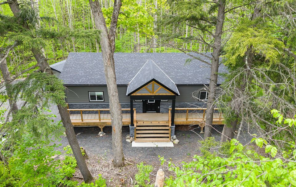 44 Sunnyshore Park