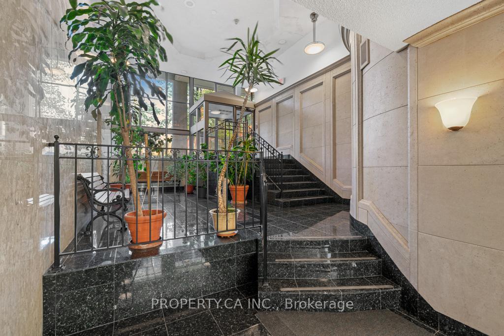 4 Bedrooms Condo at 65 Scadding, Toronto For sale