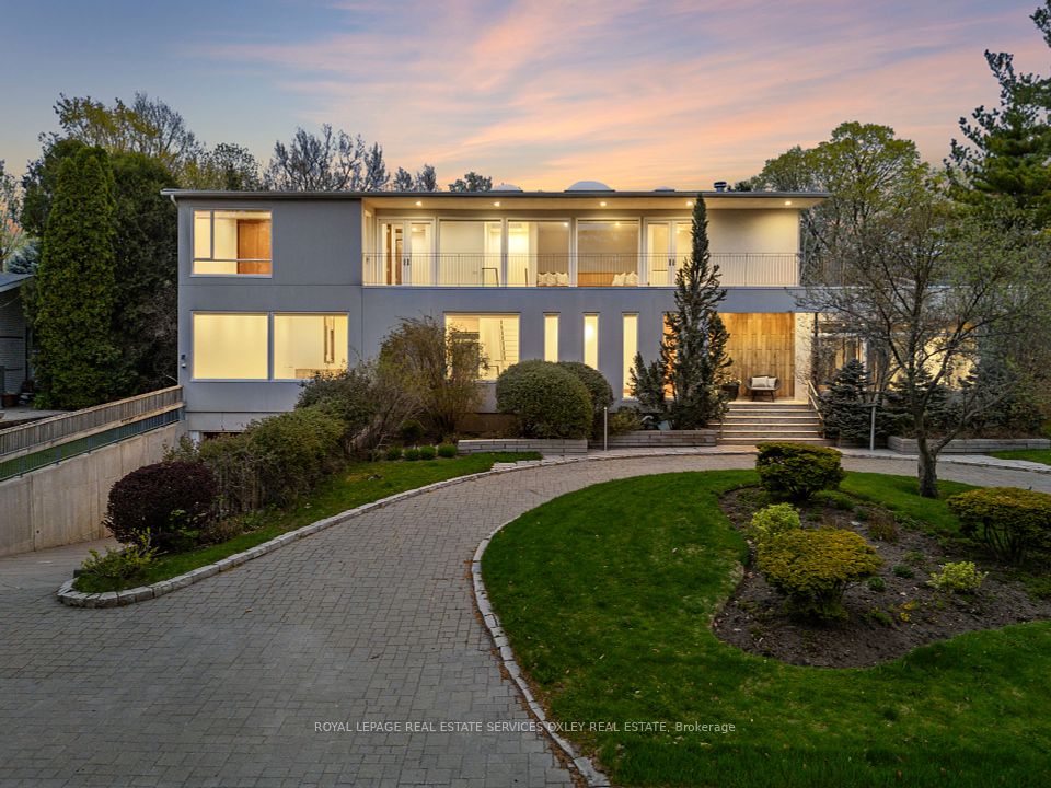 33 Fairway Heights
