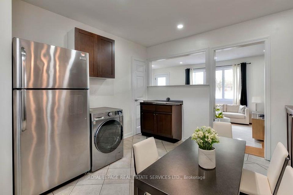 484 Speedvale Avenue, Guelph, ON N1E 1P2