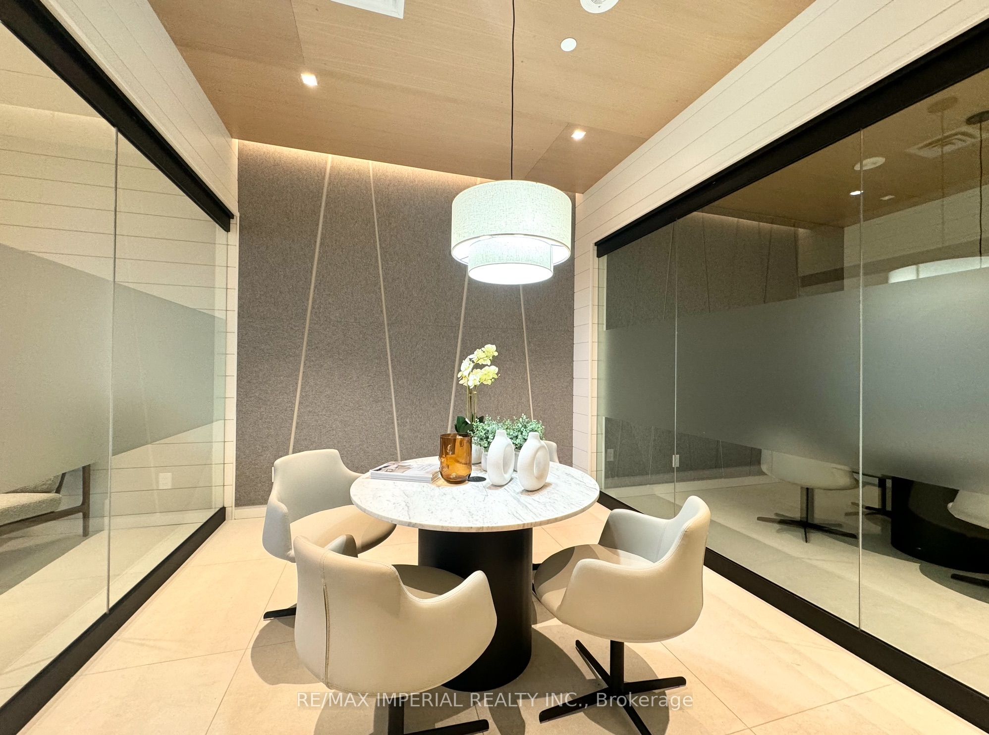 5 DEFRIES Street, #3102
