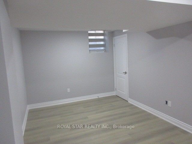 7 Henna Street, #Basement