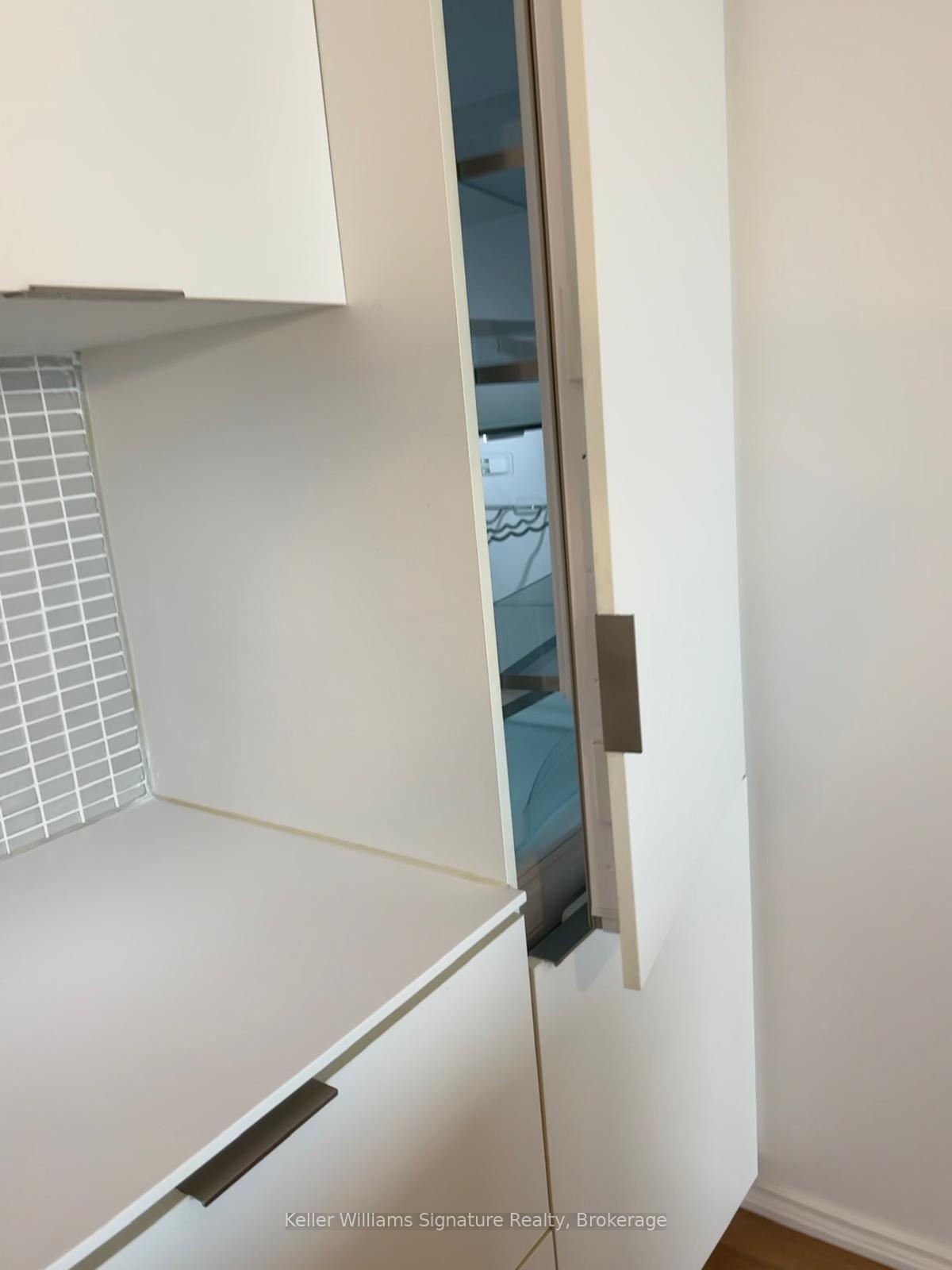 1 Bedroom Condo at 5 St. Joseph, Toronto For sale