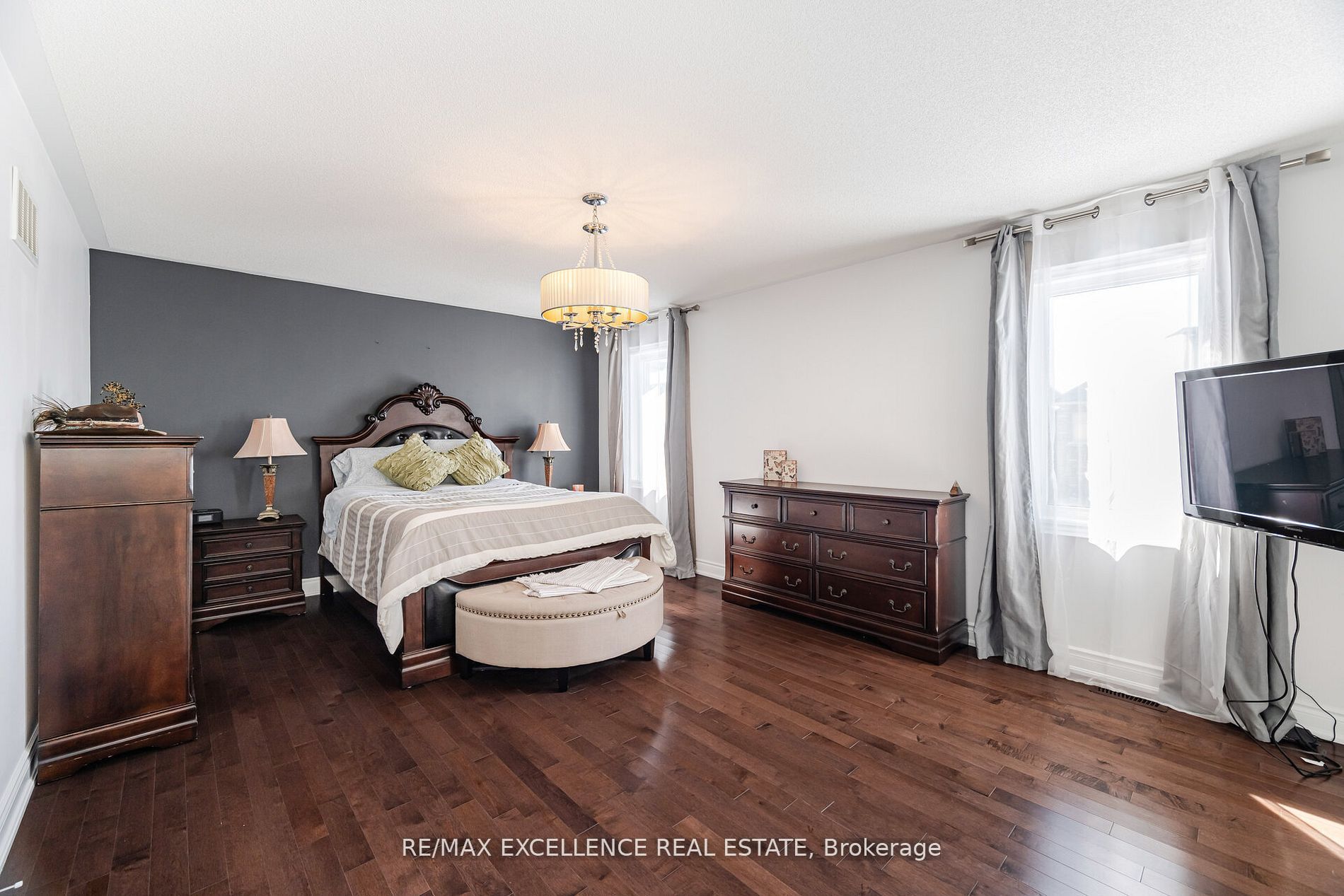 59 Strachan Trail, New Tecumseth, ON L0G 1A0