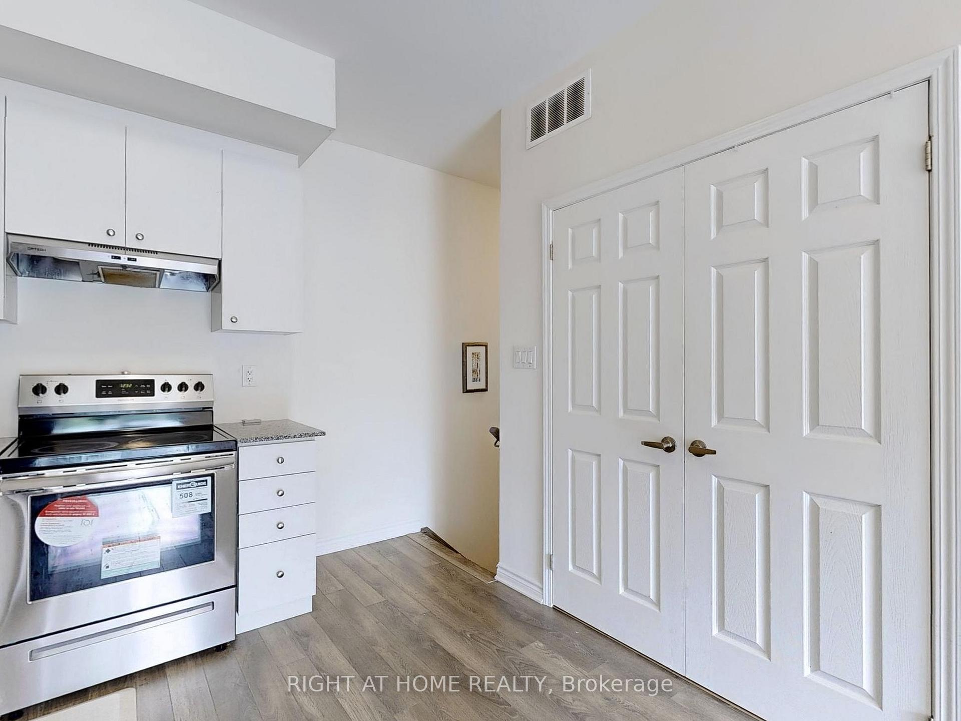 2 Bedrooms Condo at 1081 Danforth,  Toronto For sale