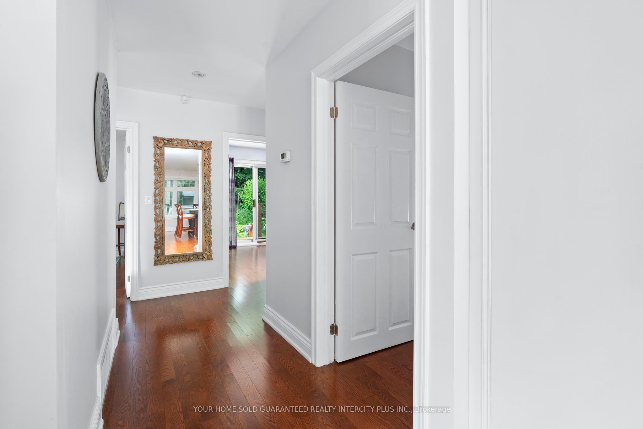 8 Neapolitan Drive