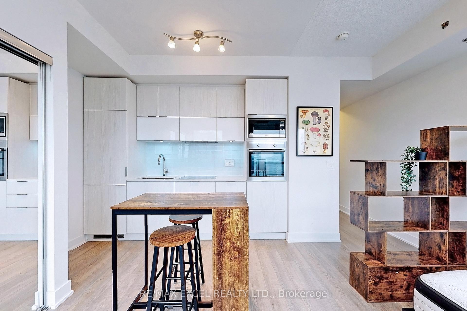 Condo at 318 Richmond, Toronto For sale
