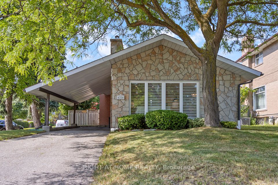 4224 Bloor