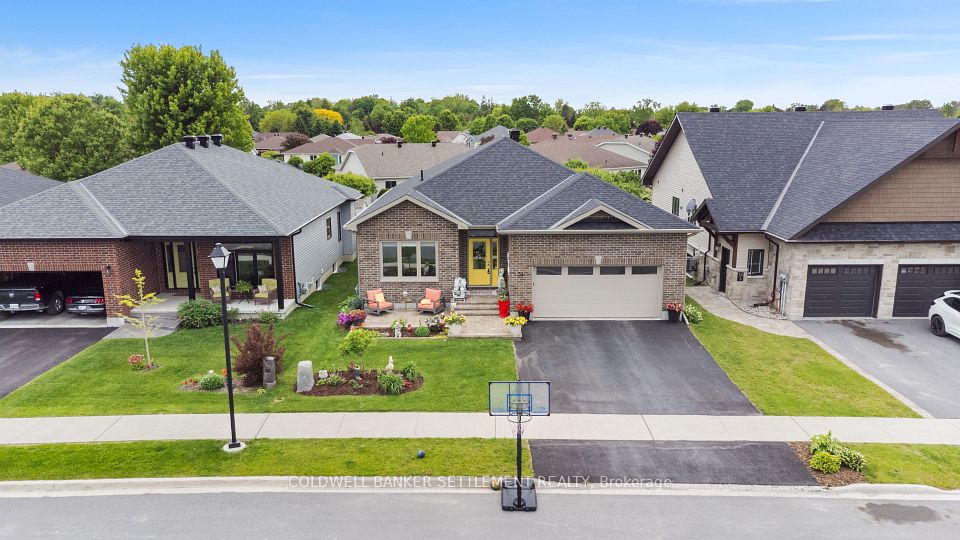 34 Senators Gate Drive, Perth, ON K7H 0B5