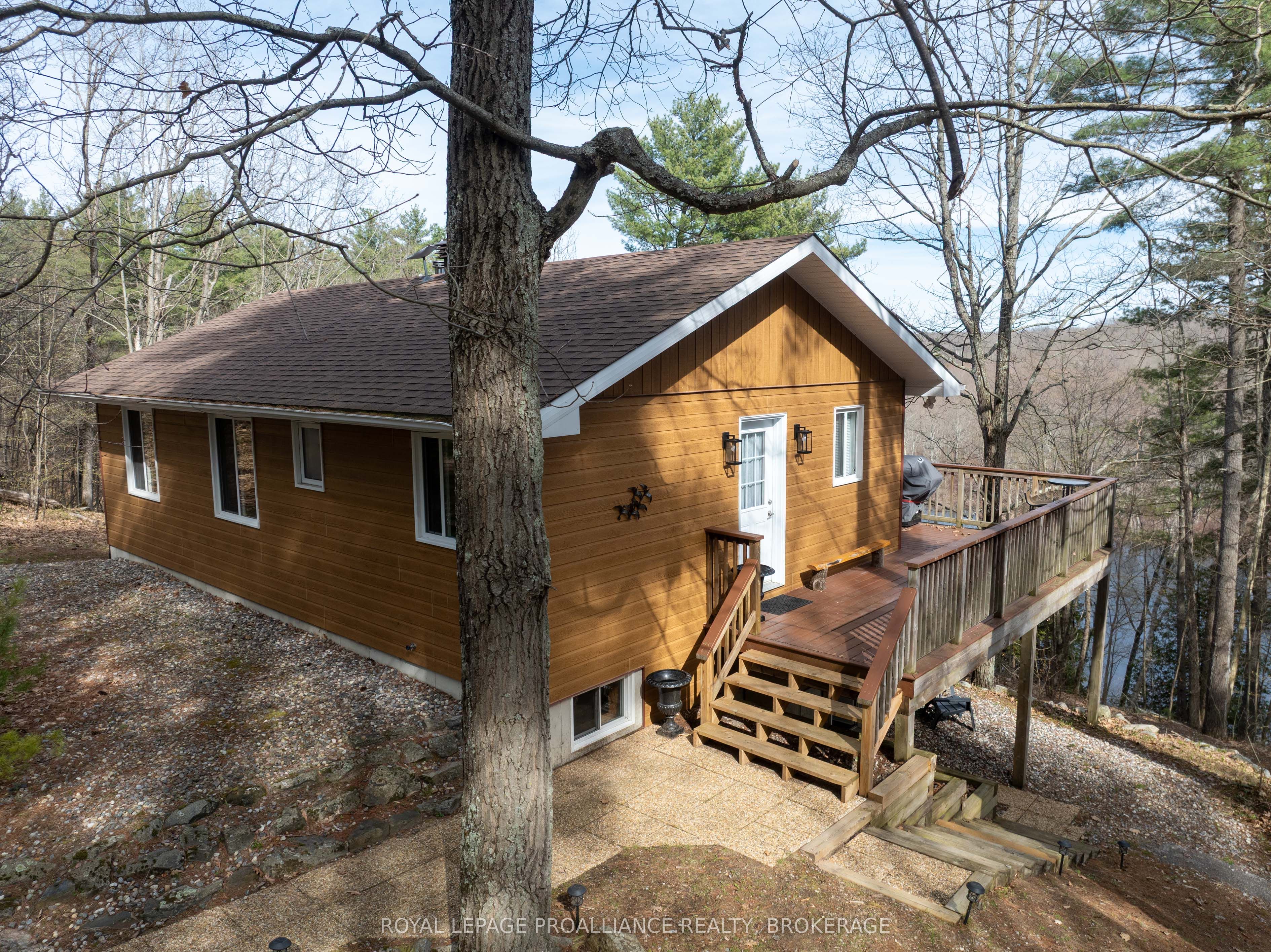 267 Pine Lane, Tay Valley, ON K0H 2B0