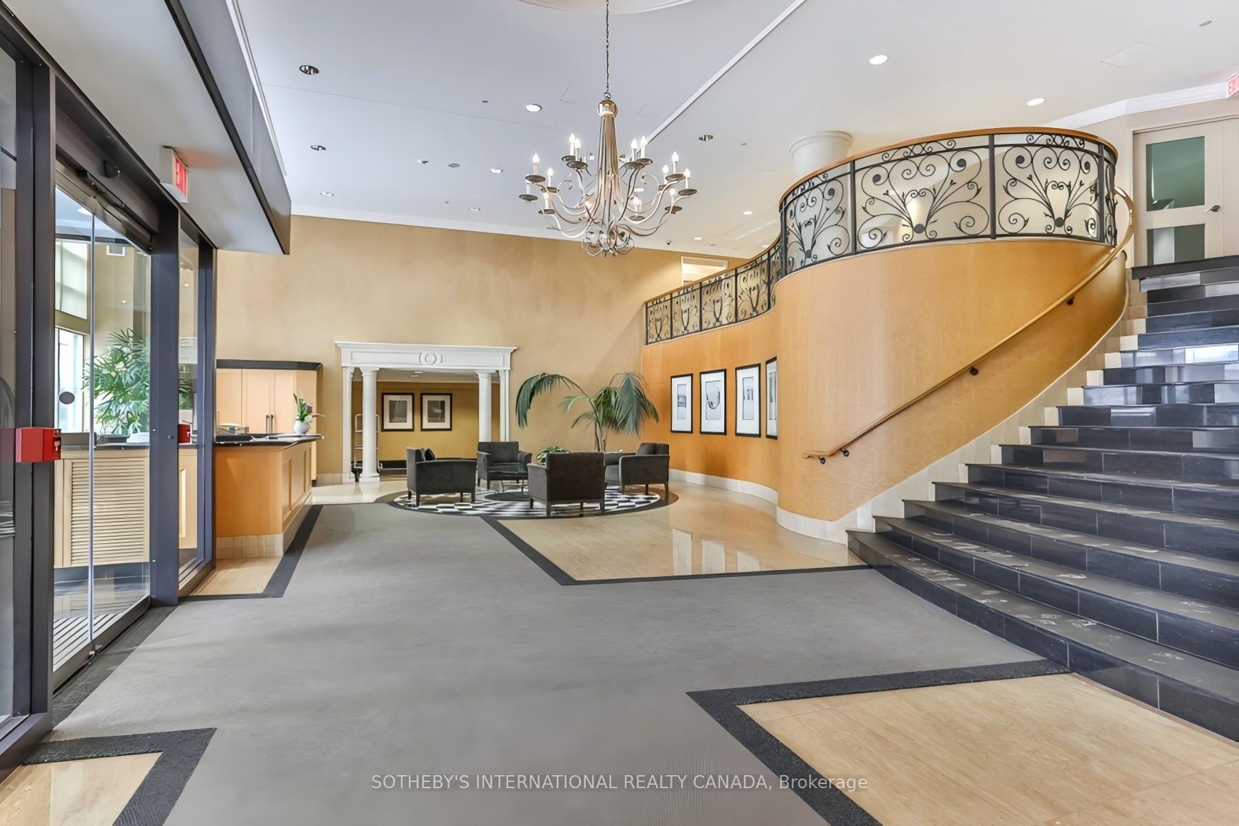 2 Bedrooms Condo at 10 Delisle, Toronto For sale