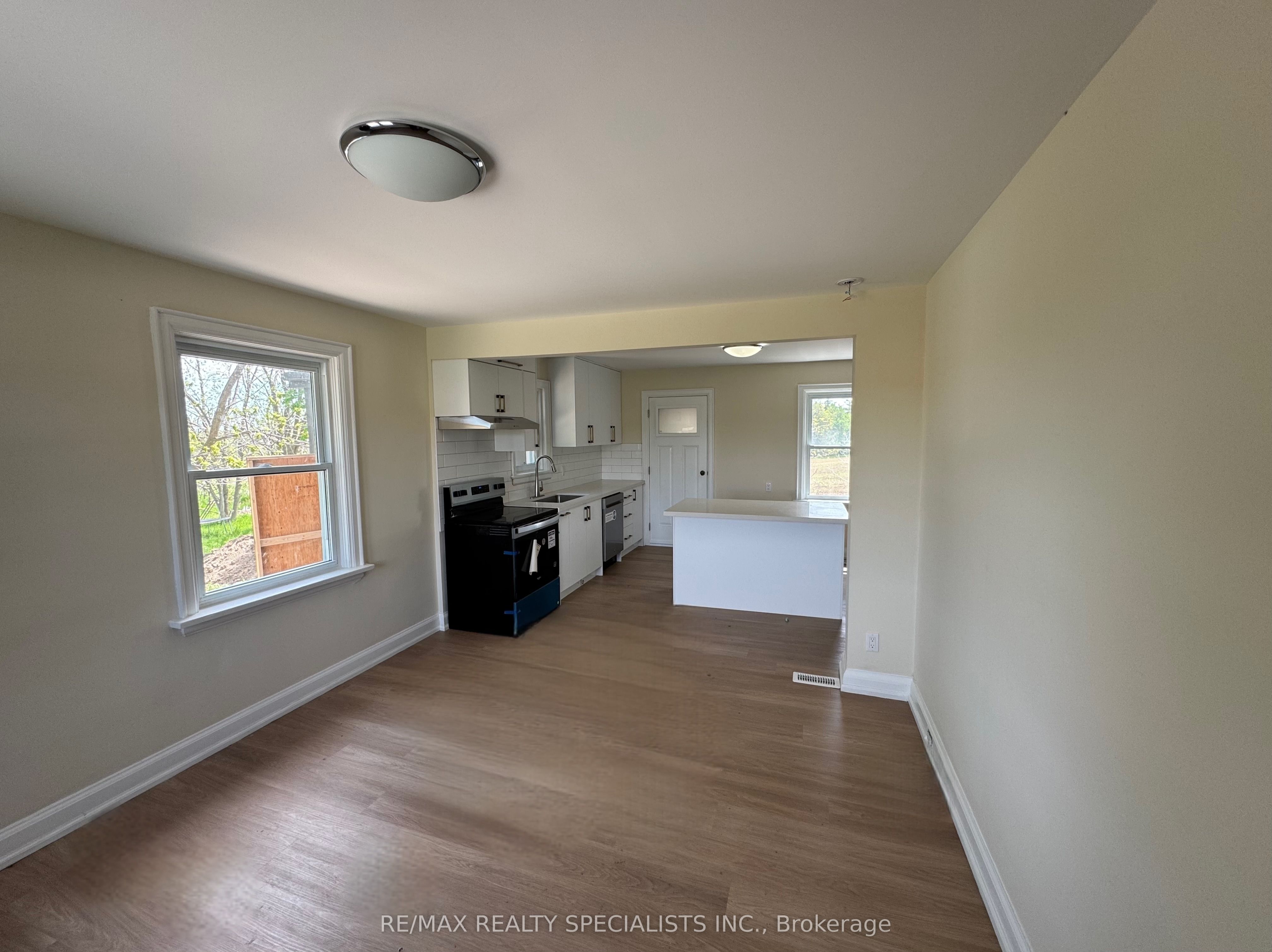 8731 Trafalgar Road