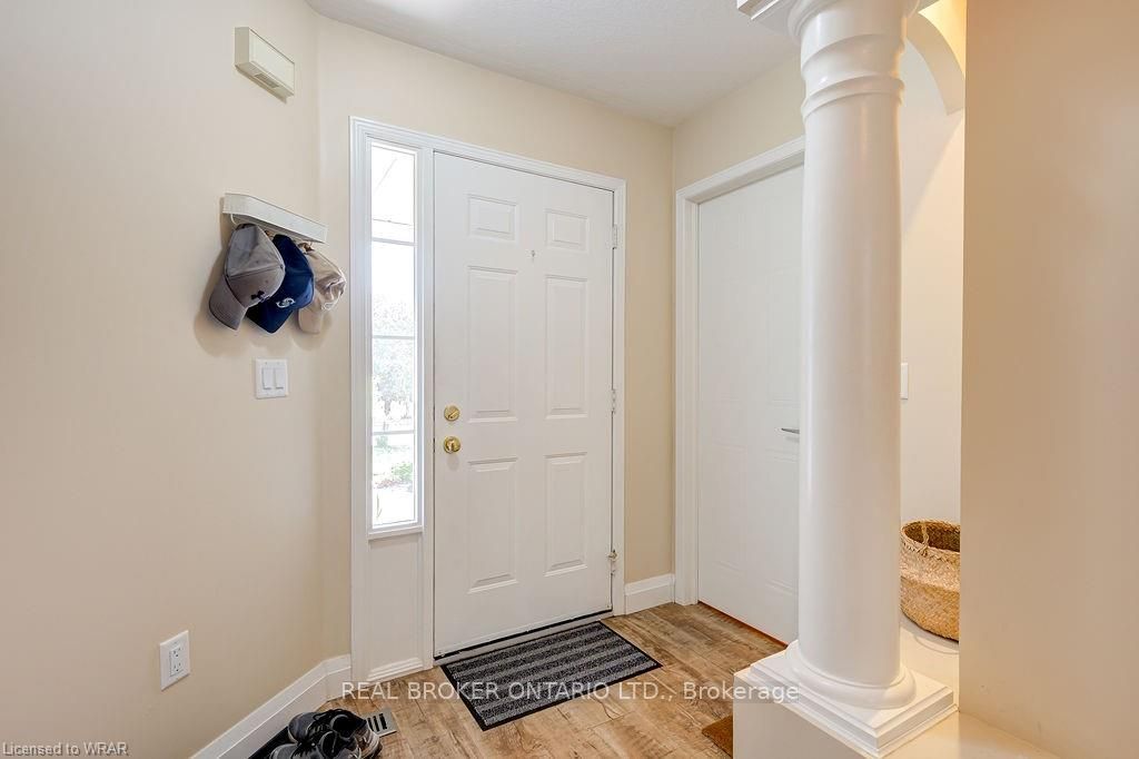 555 Mariner Drive