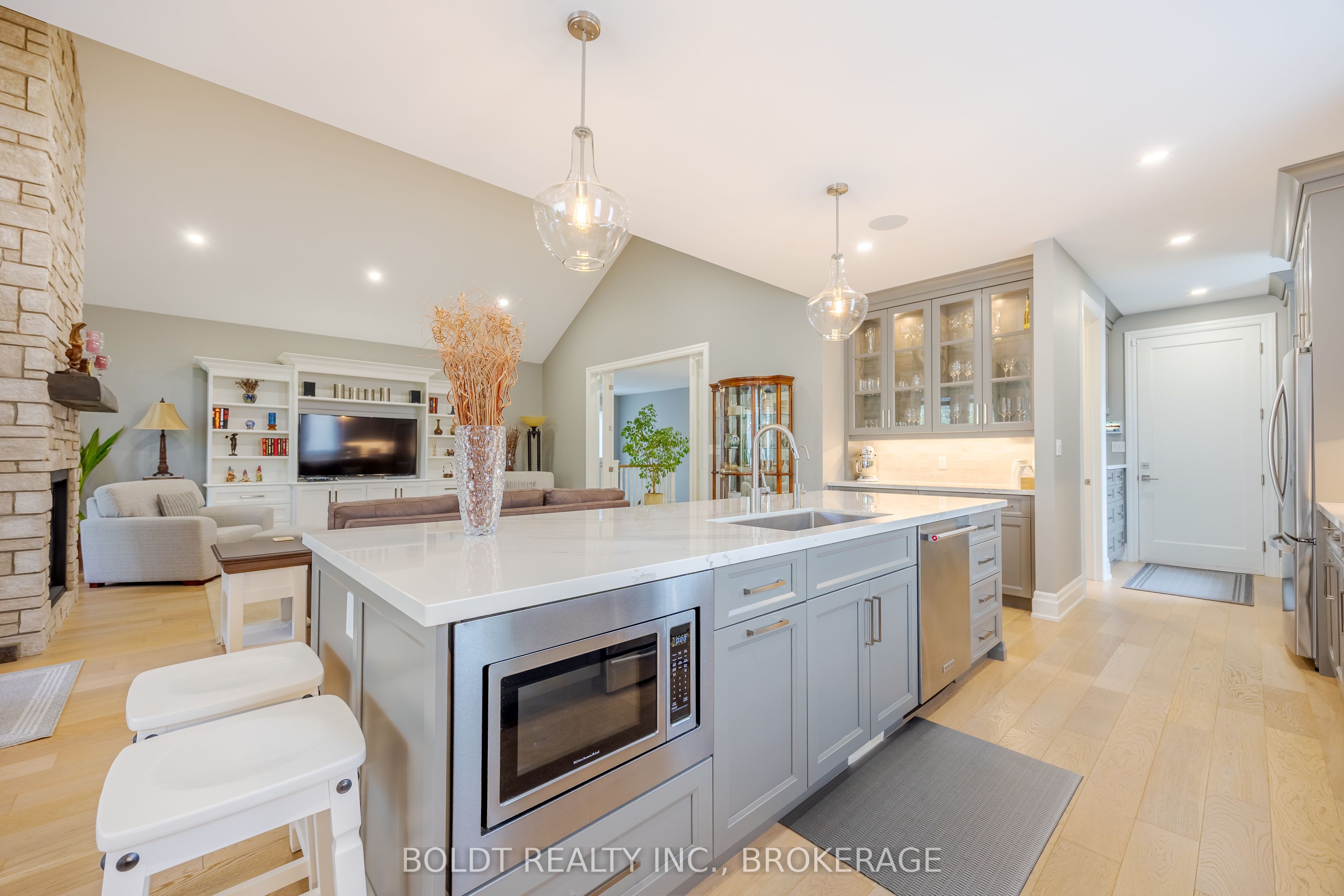 22 Joyce Crescent