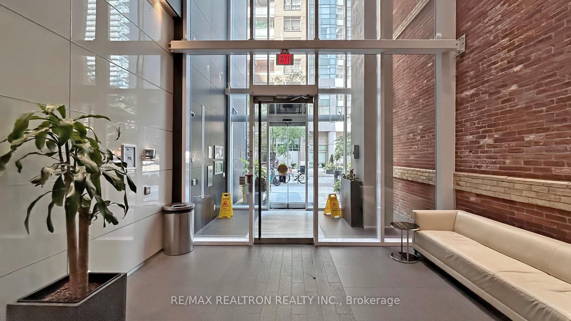 Condo at 15 Grenville, Toronto For sale