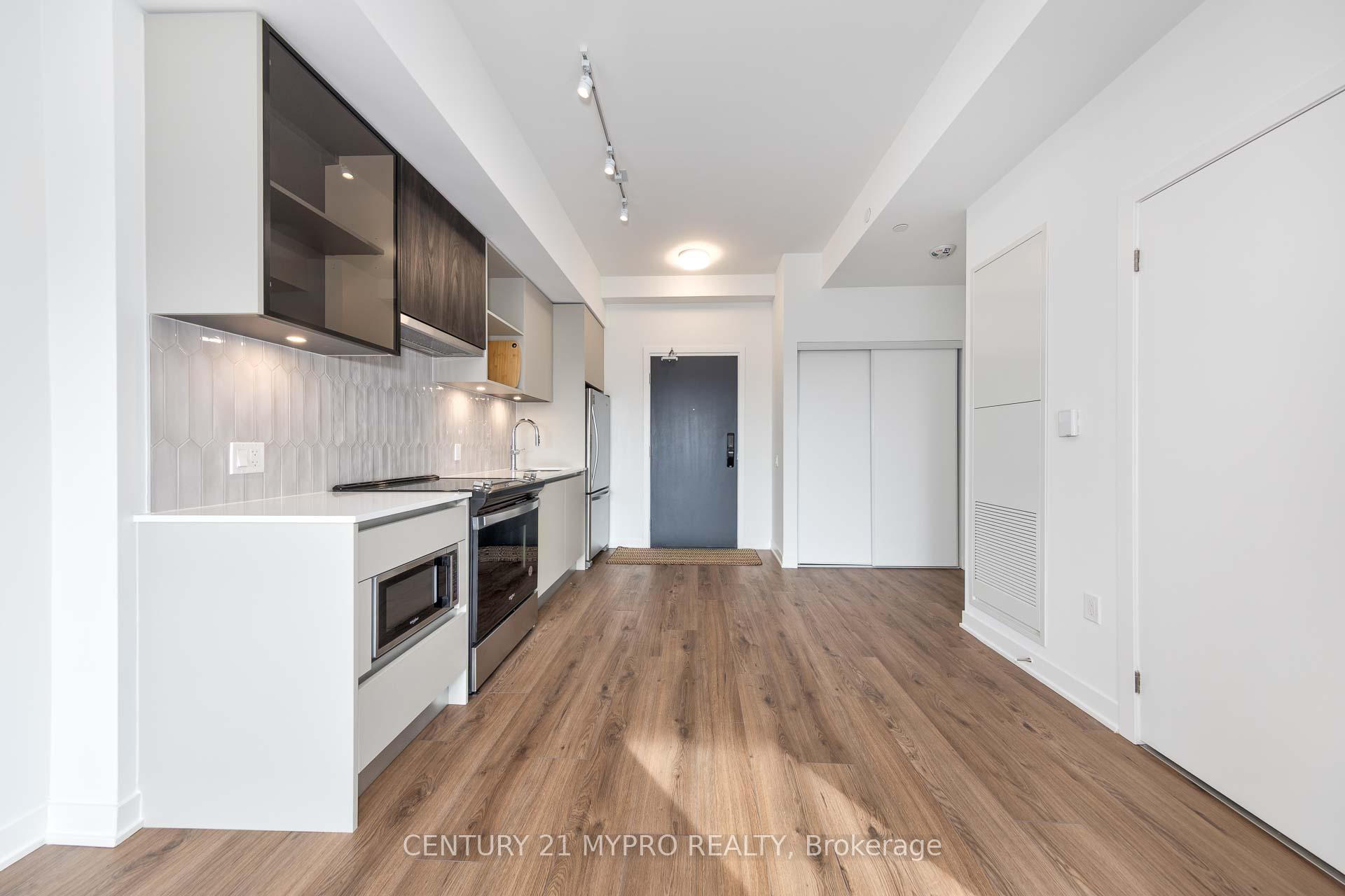 1 Bedroom Condo at 395 Dundas,  Oakville For sale