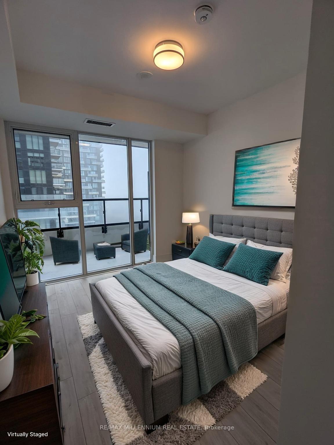 1 Bedroom Condo at 10 Inn on the park, Toronto For sale