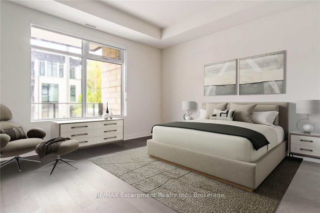 4 Bedrooms Condo at 123 Maurice, Oakville For sale