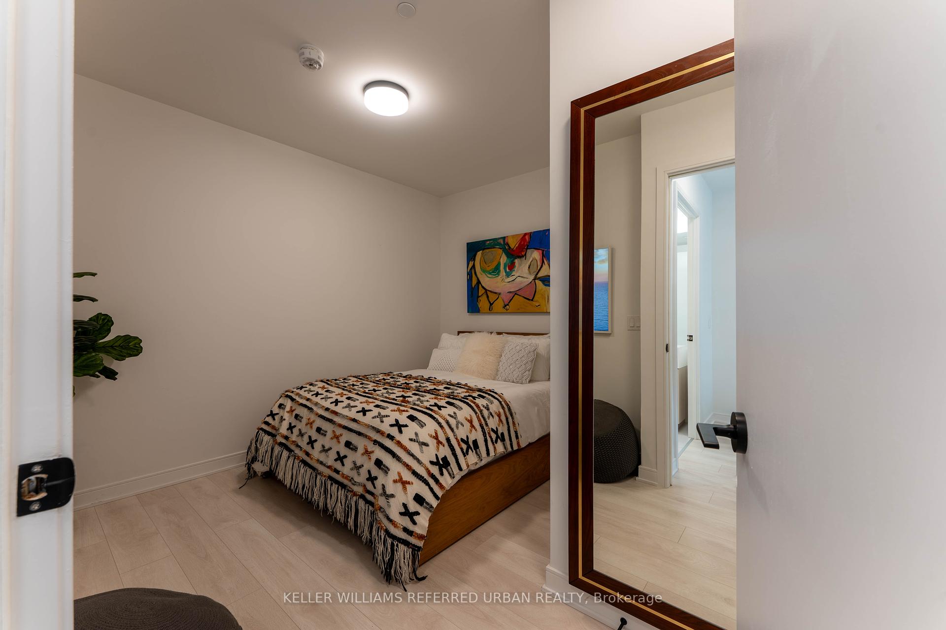 4 Bedrooms Condo at 180 Mill, Toronto For sale