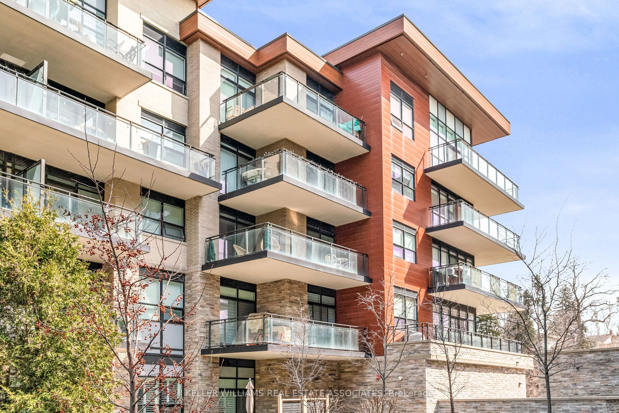 1575 Lakeshore Road W, #231