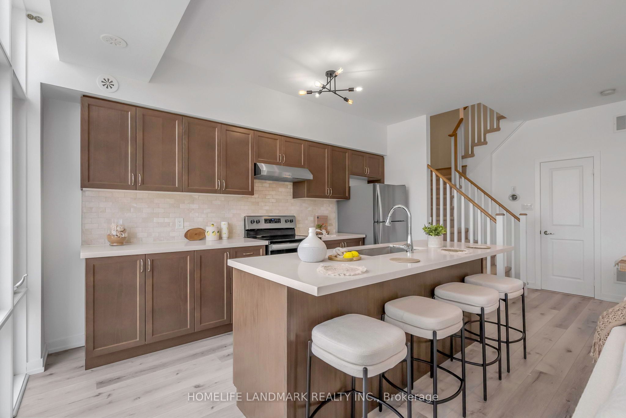 1 Whitaker Way, #417