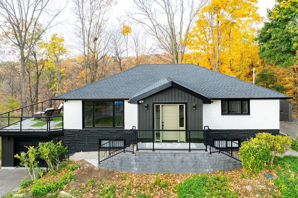77 HORNING Road Burlington Ontario L7P 0T2