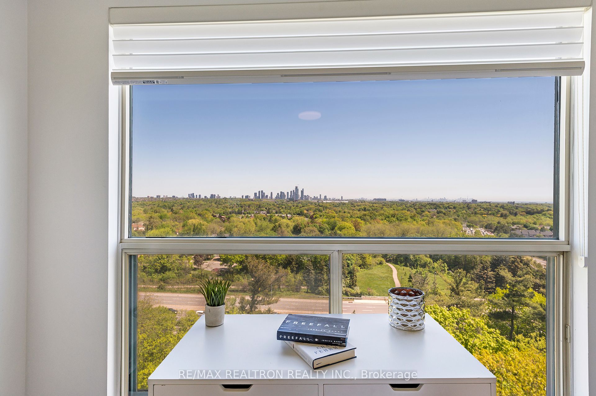 2155 Burnhamthorpe Road W, #1301