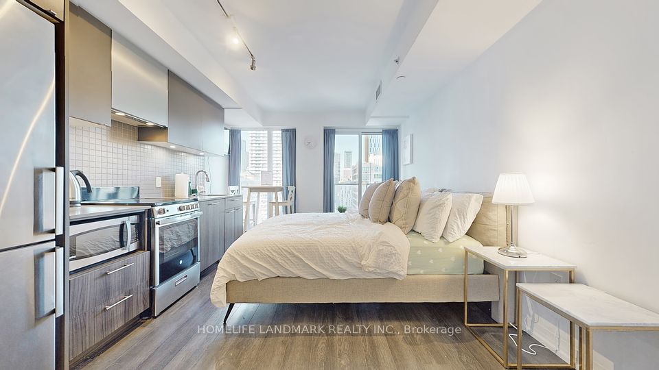 251 Jarvis