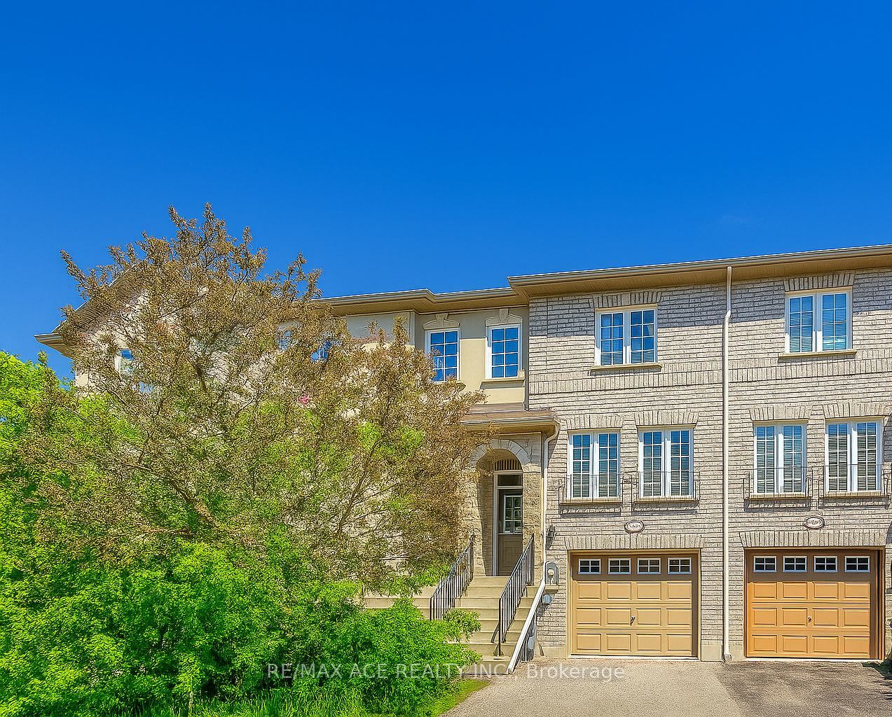 5 Rodeo Court, Toronto, ON M2M 4M3
