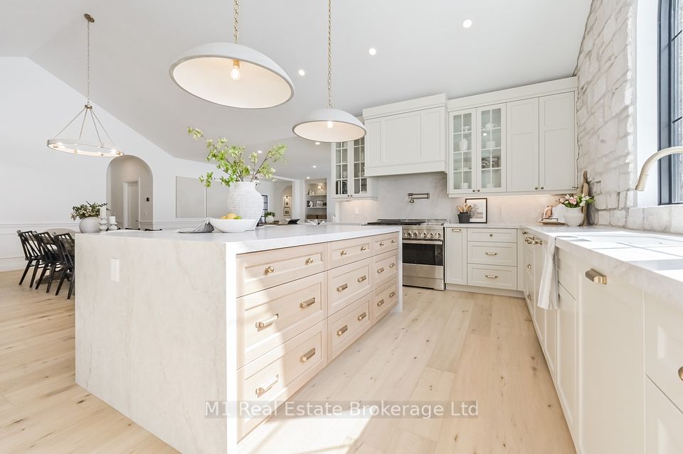 433 South River Road