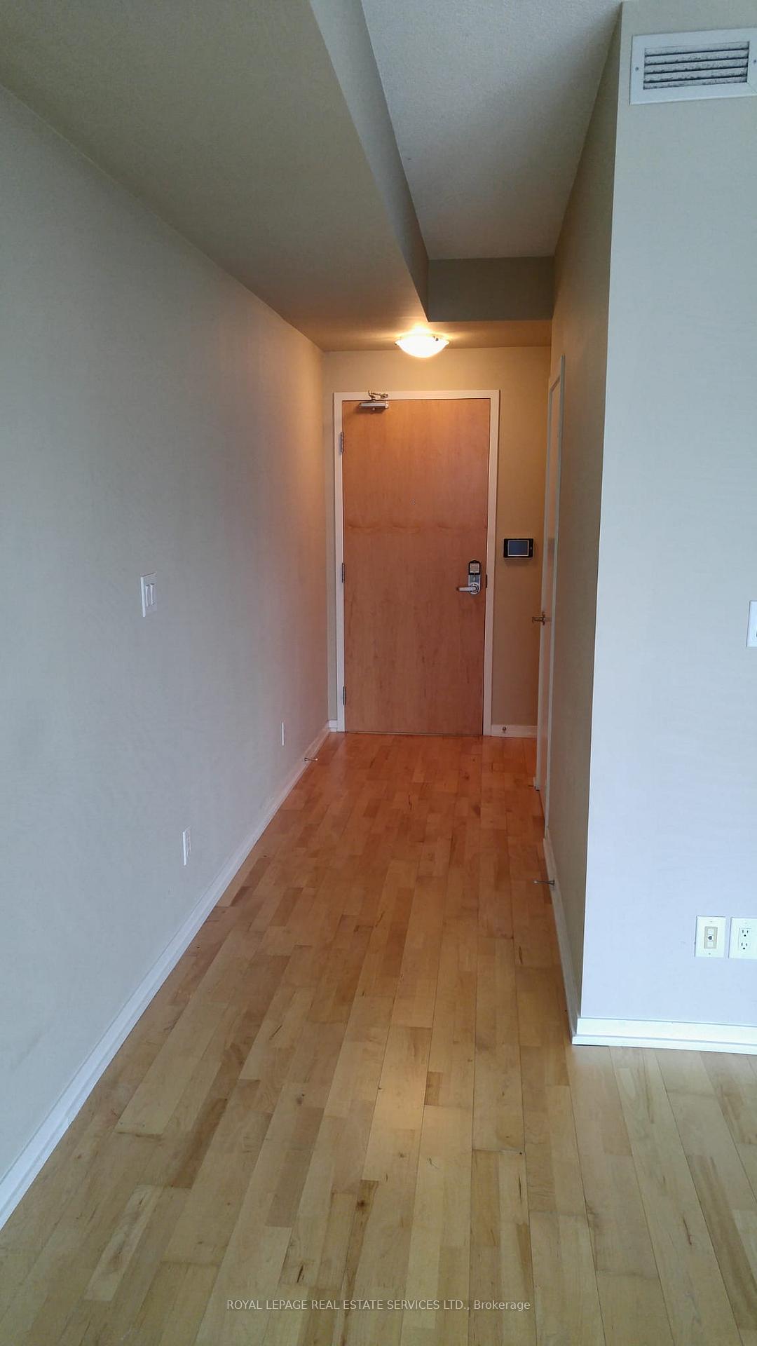 1 Bedroom Condo at 65 Bremner,  Toronto For sale