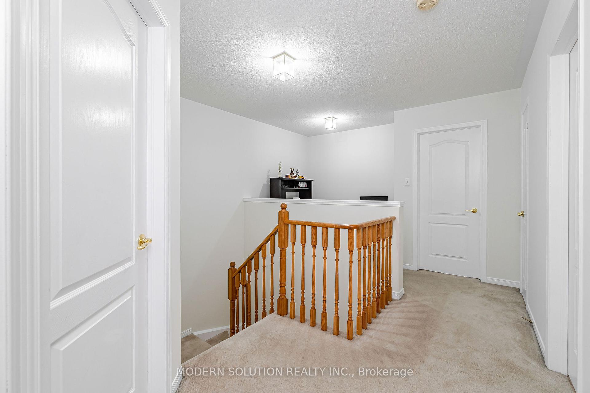 3 Bedrooms Condo at 525 Novo Star, Mississauga For sale