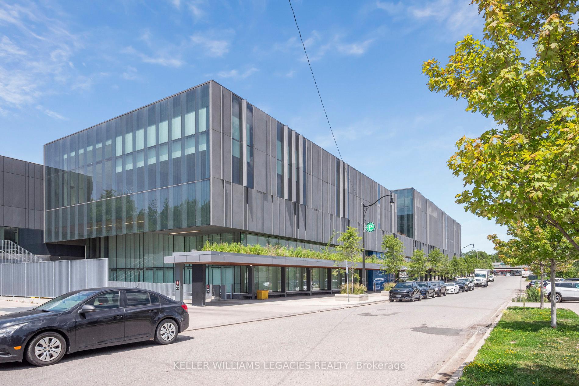 2 Bedrooms Condo at 29 Singer, Toronto For sale