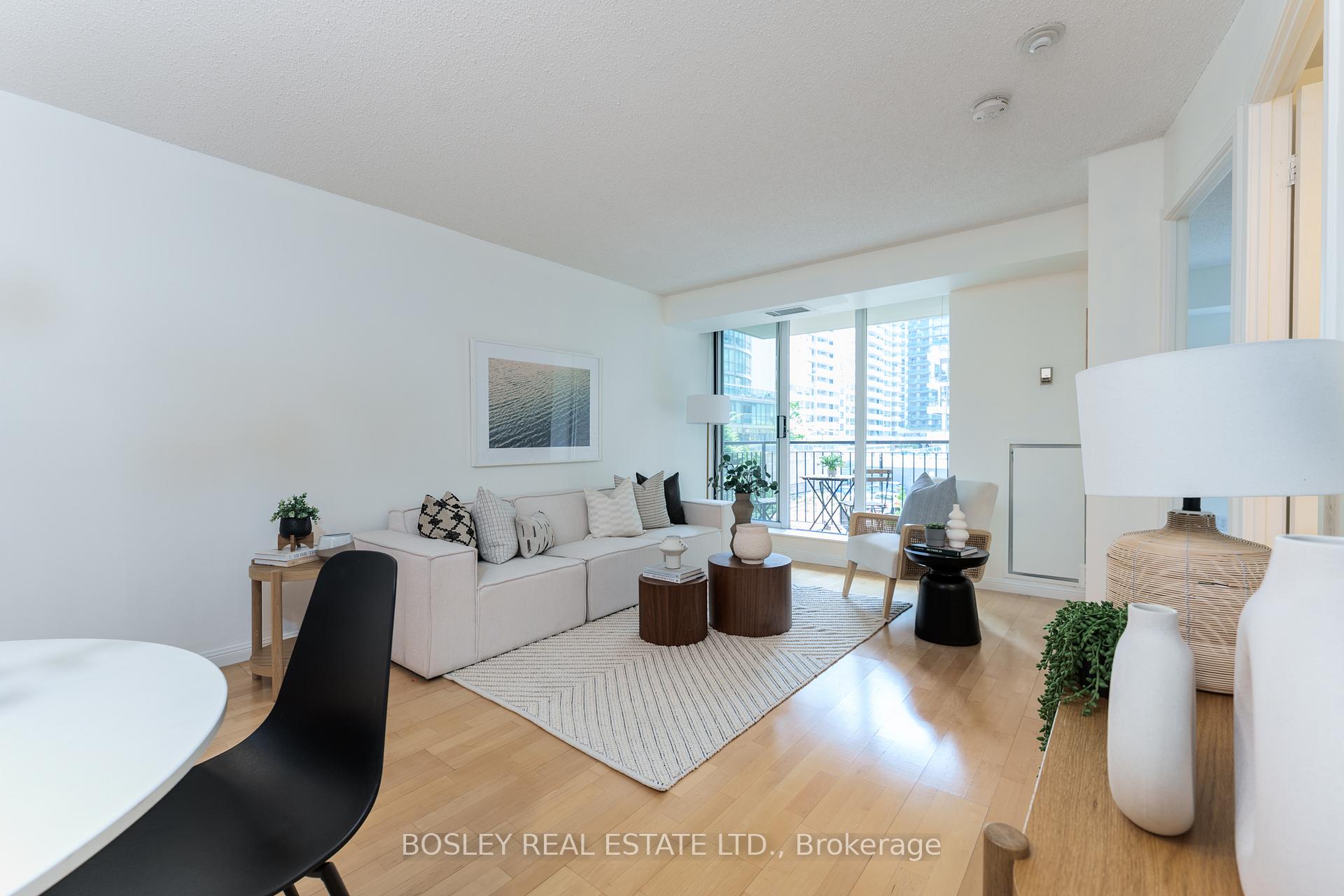 2 Bedrooms Condo at 188 Redpath, Toronto For sale