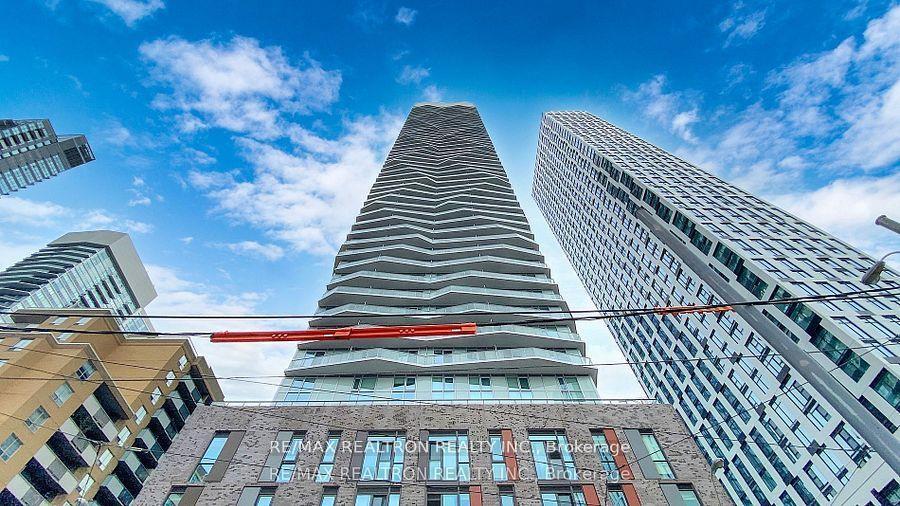 3 Bedrooms Condo at 100 Dalhousie, Toronto For sale