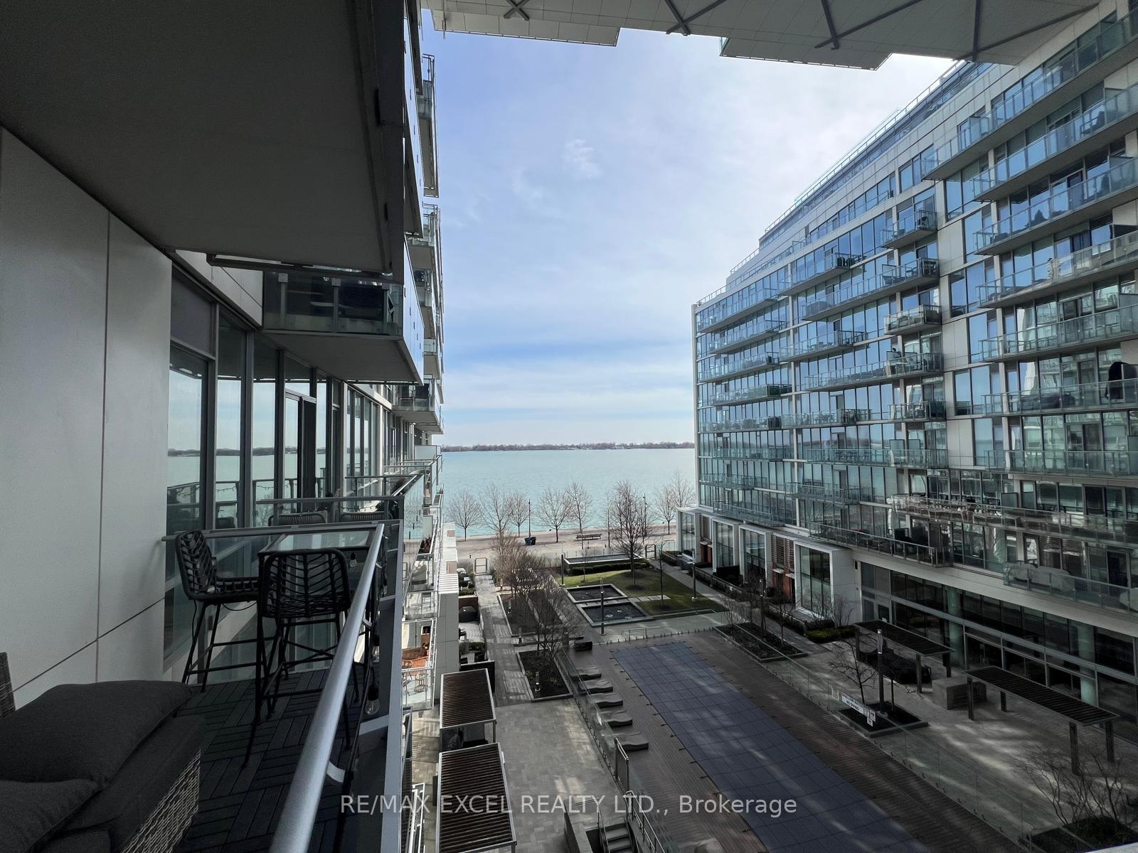 2 Bedrooms Condo at 29 Queens, Toronto For sale