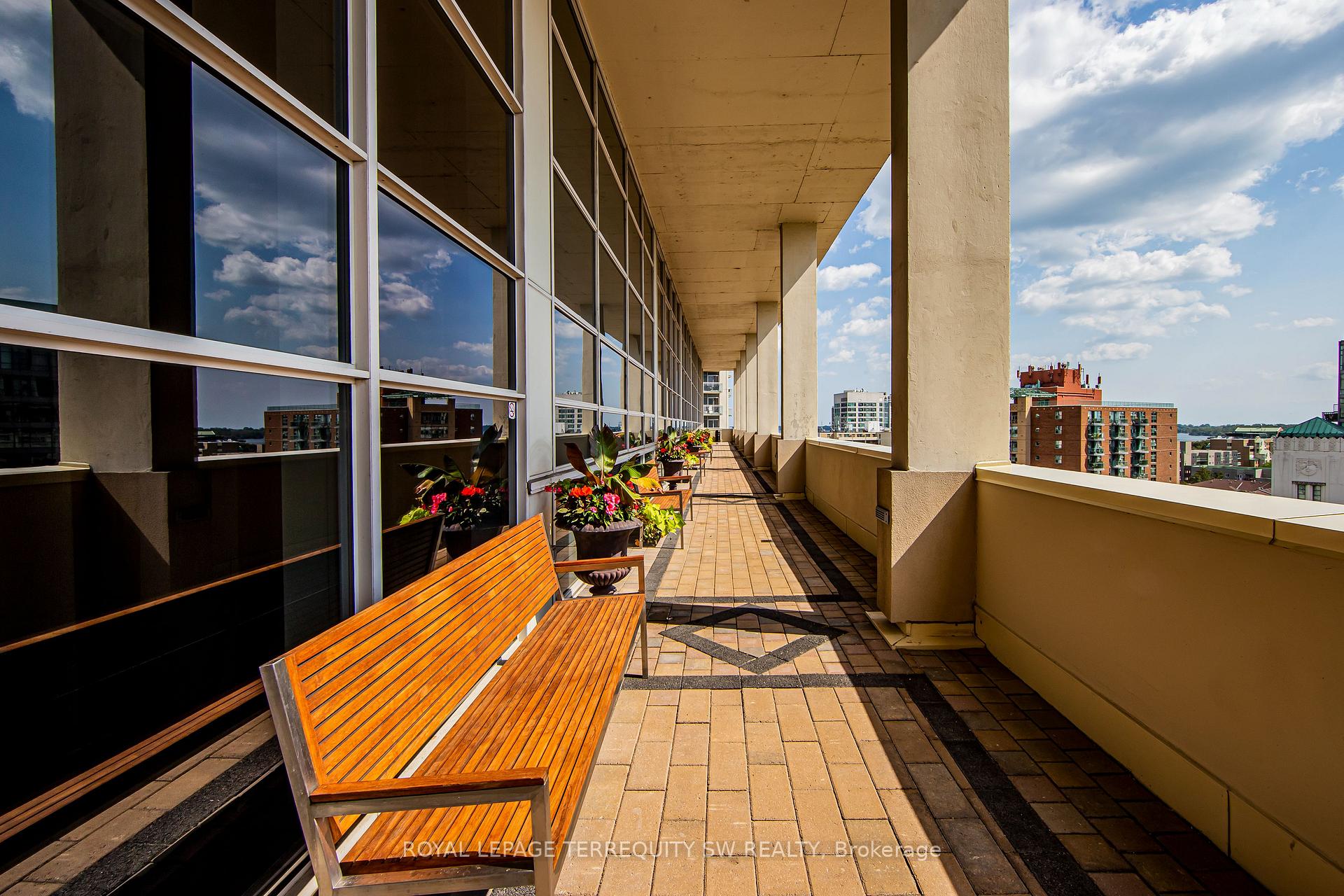 3 Bedrooms Condo at 628 Fleet, Toronto For sale