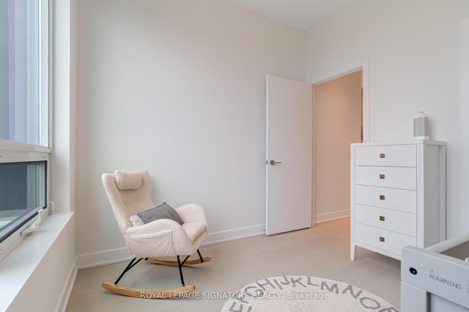 4 Bedrooms Condo at 2 Teagarden, Toronto For sale