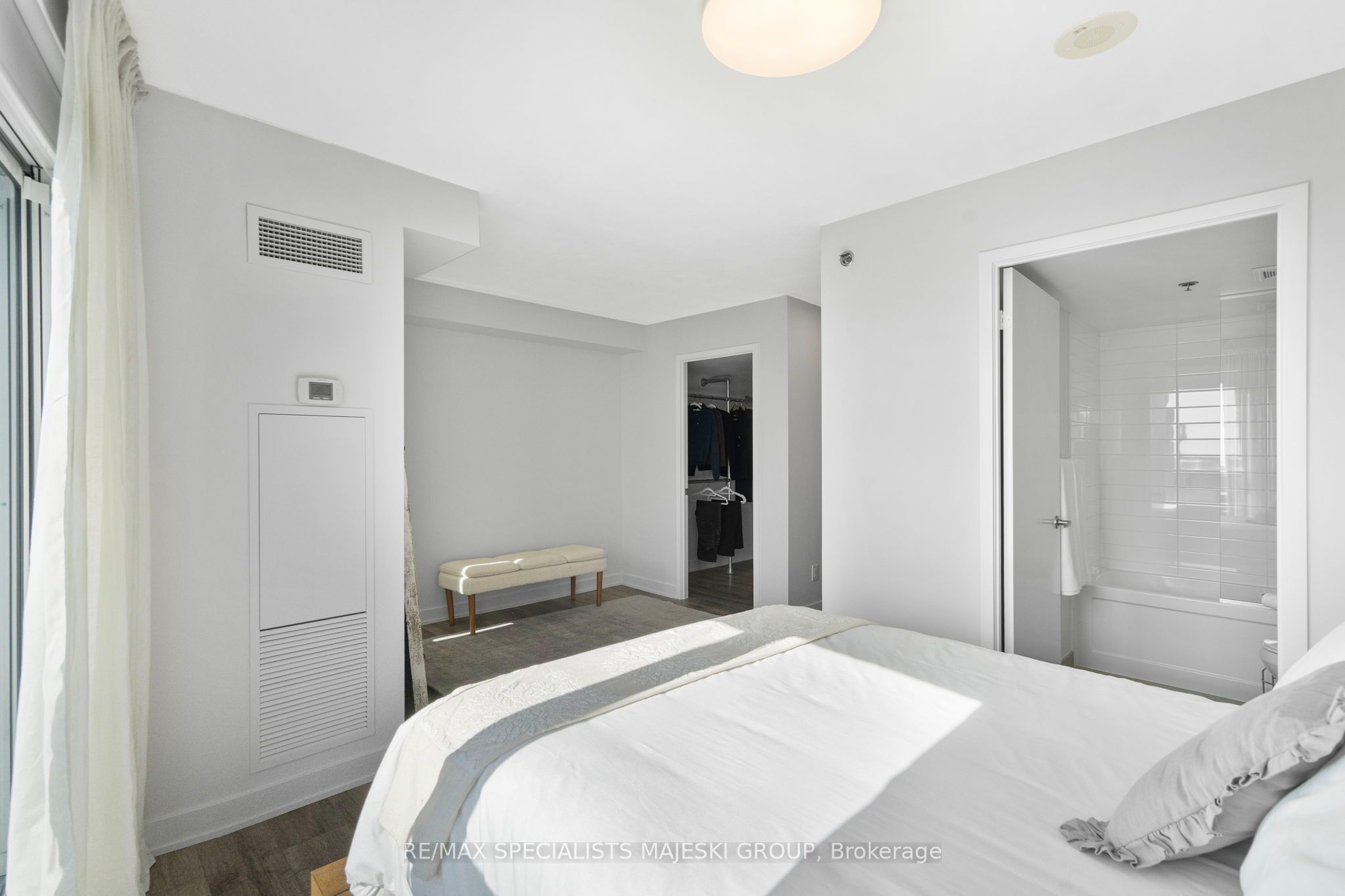 11 Superior Avenue, #706