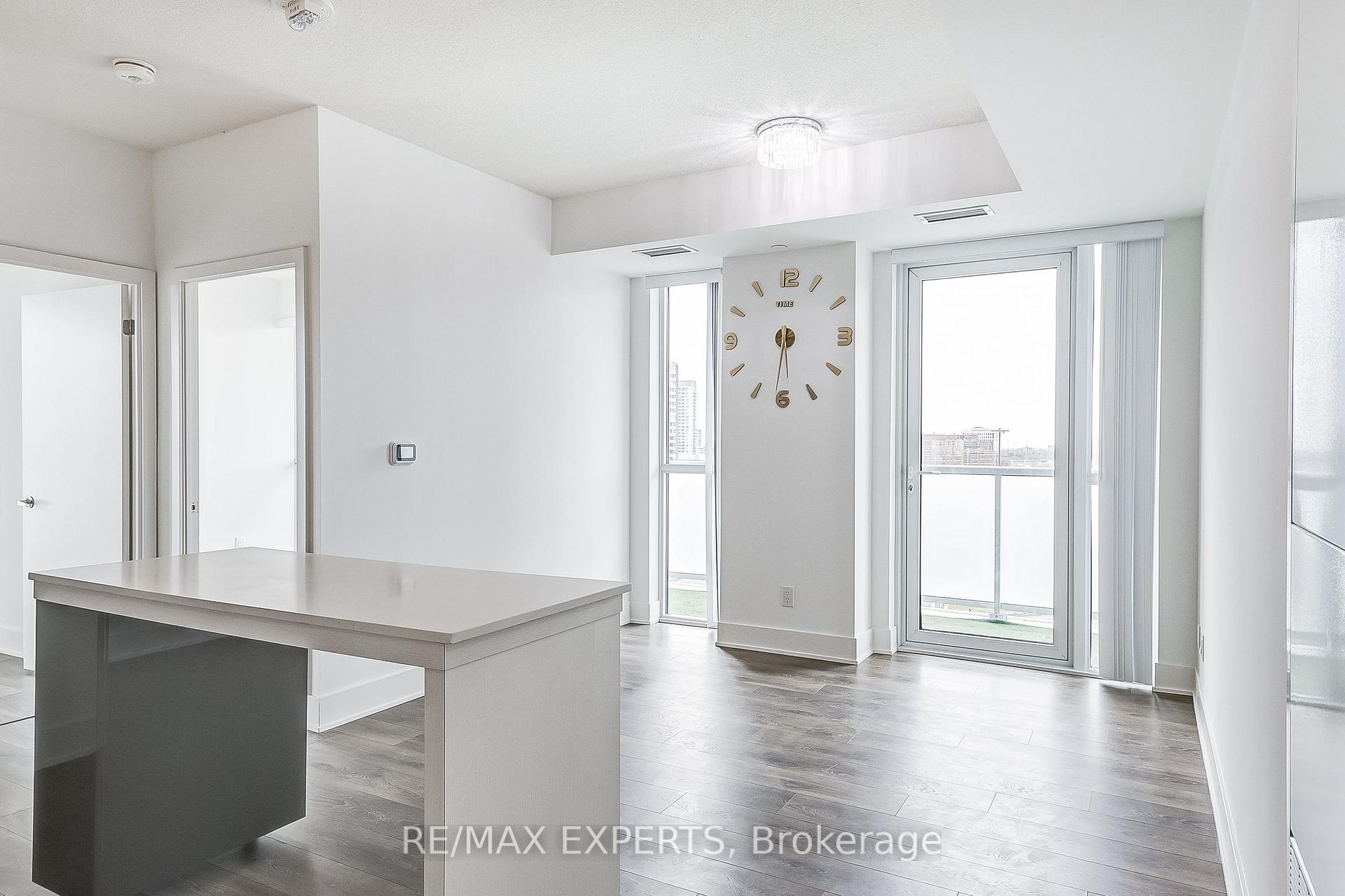 2 Bedrooms Condo at 188 Fairview Mall,  Toronto For sale
