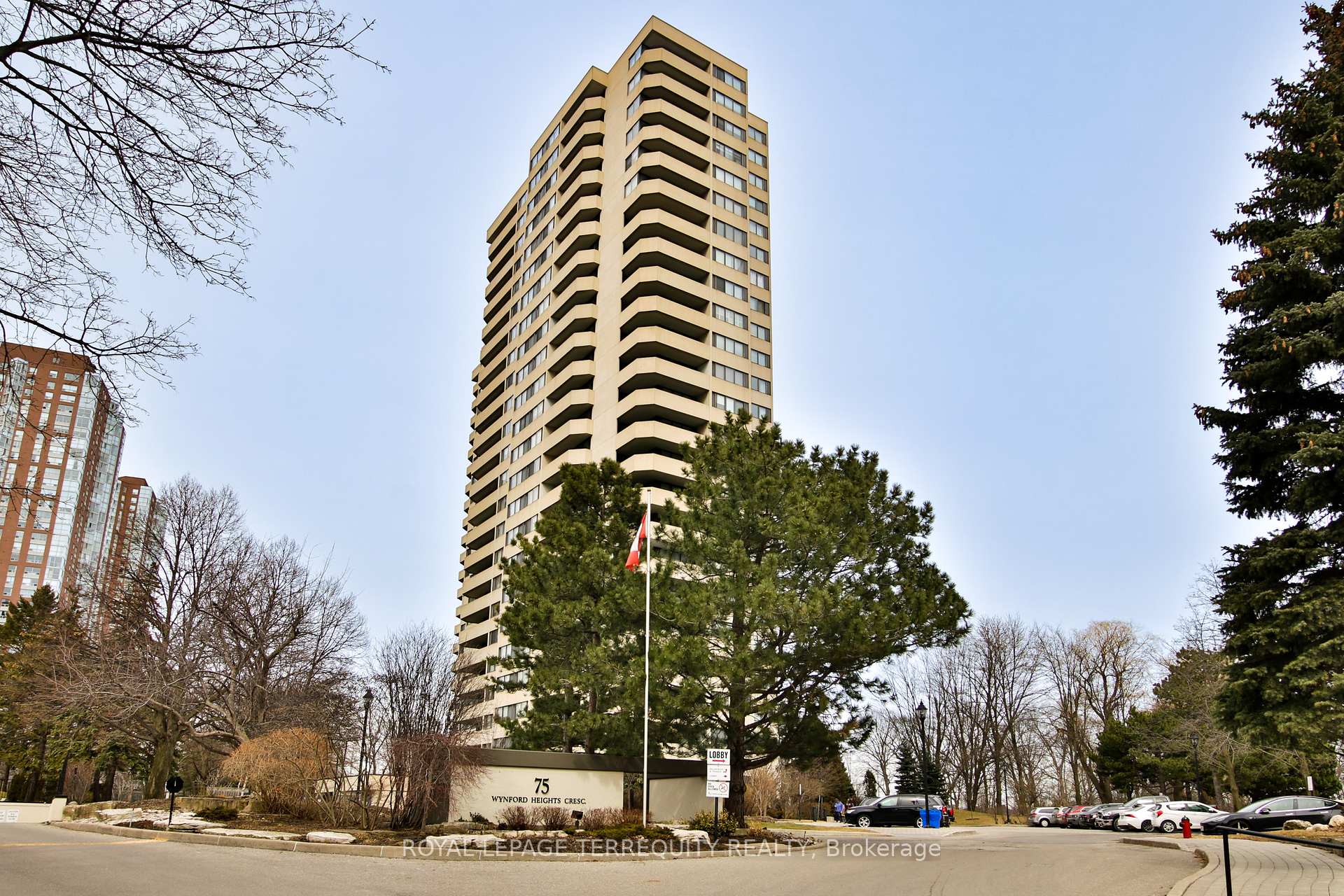 2 Bedrooms Condo at 75 Wynford Heights, Toronto For sale