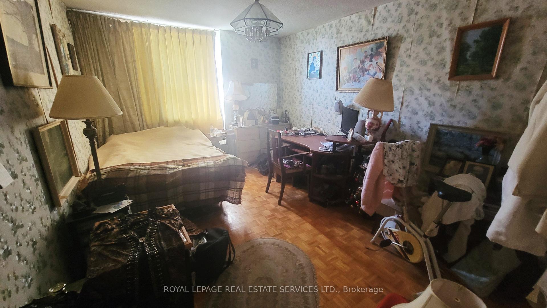 2 Bedrooms Co-op at 151 La Rose,  Toronto For sale