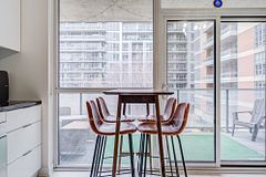 478 King Street W 318