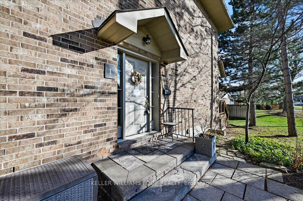 2 Bedrooms Condo at 3230 New,  Burlington For sale