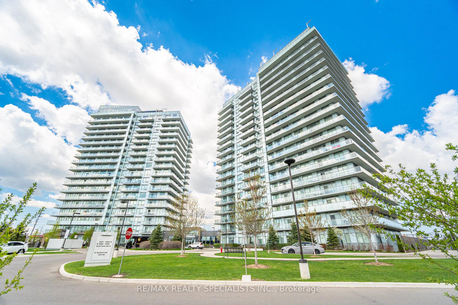 3 Bedrooms Condo at 4677 Glen Erin, Mississauga For sale