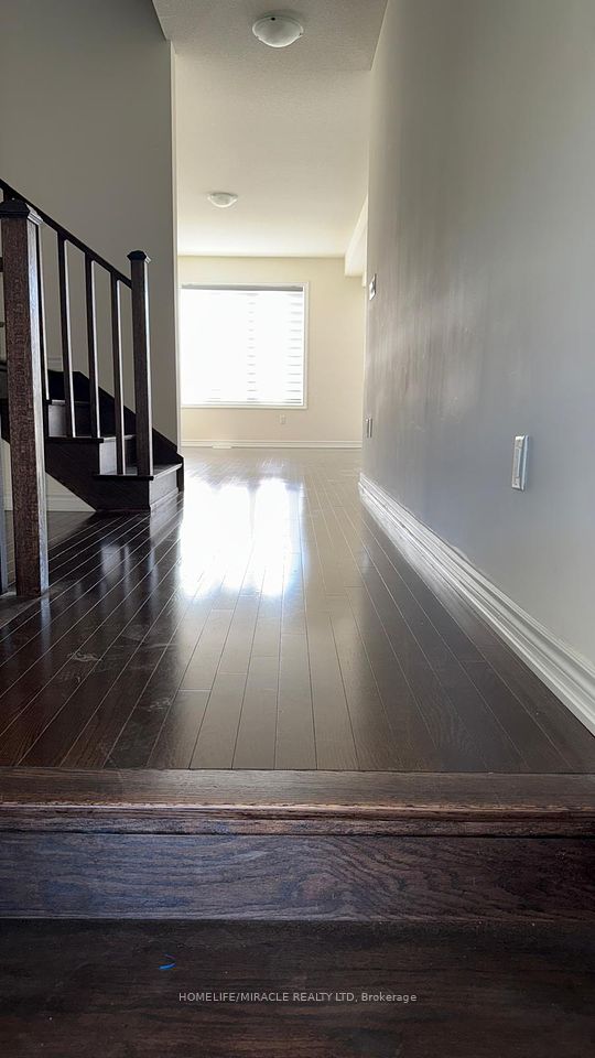 10 Van Wart Street, Whitby, ON L1P 0P8
