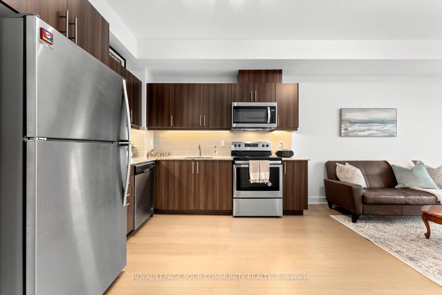2 Bedrooms Condo at 1486 Bathurst, Toronto For sale