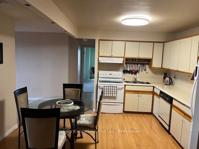 #604 - 21 EAST Avenue, Hamilton, ON L8N 2T3